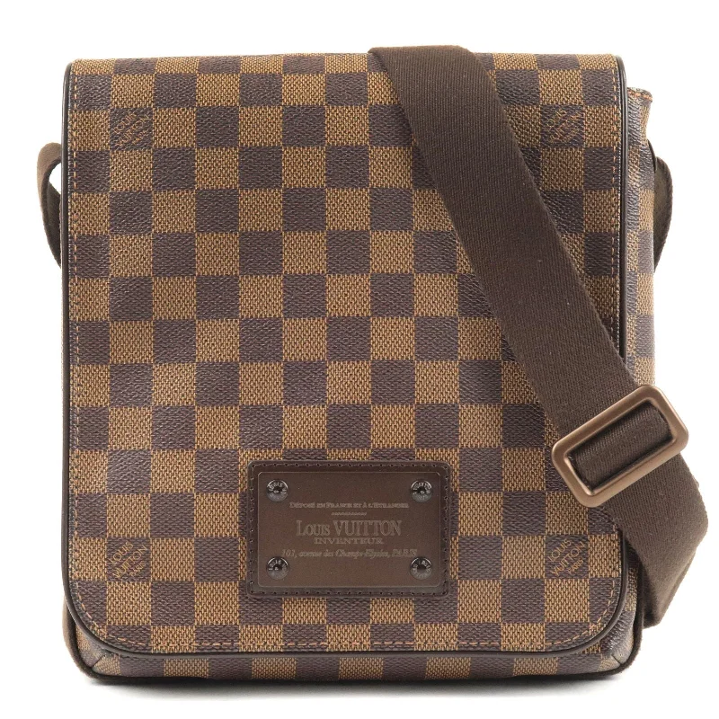 Louis Vuitton backpacks with a padded back panel for comfort during long - wearLouis Vuitton Damier Ebene Brooklyn PM Shoulder Bag N51210