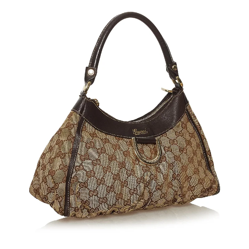 Ladies Gucci shoulder bags with a magnetic - closure flapGucci GG Canvas Abbey D-Ring Shoulder Bag (34625)