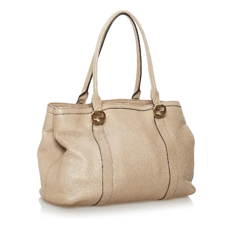 Gucci tote bags for women with a spacious interiorGucci Twins Leather Tote Bag (SHG-37214)