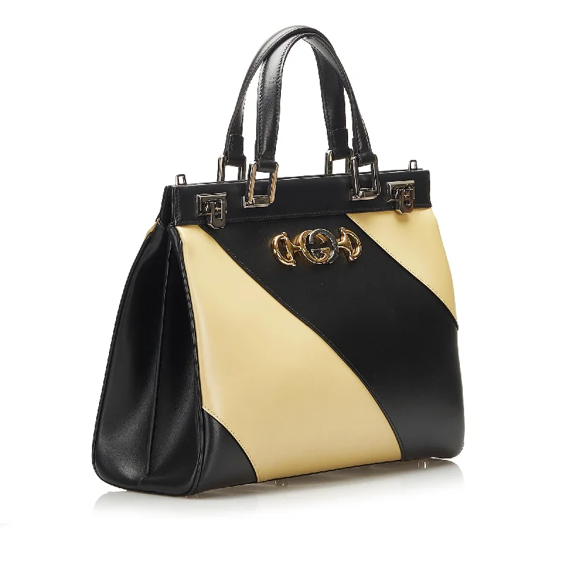 Gucci Marmont bags for women with a contrast - colored interiorGucci Medium Zumi Top Handle (SHG-36978)