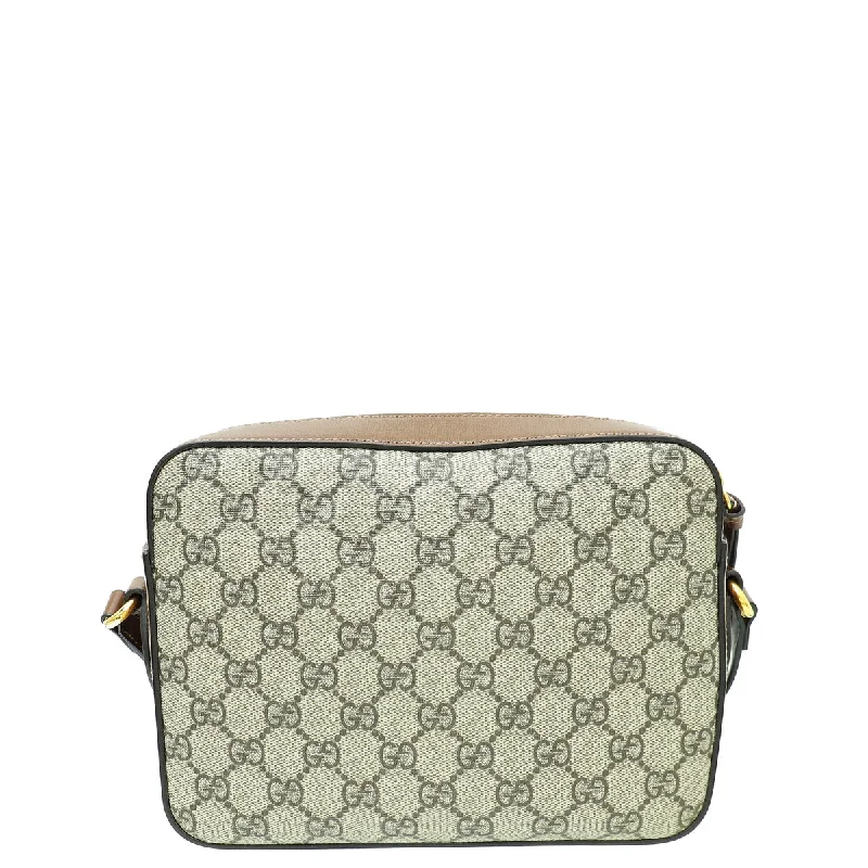 Women Gucci bags with a chain - link trim and a leather bodyGucci Bicolor GG Supreme Horsebit 1955 Small Shoulder Bag