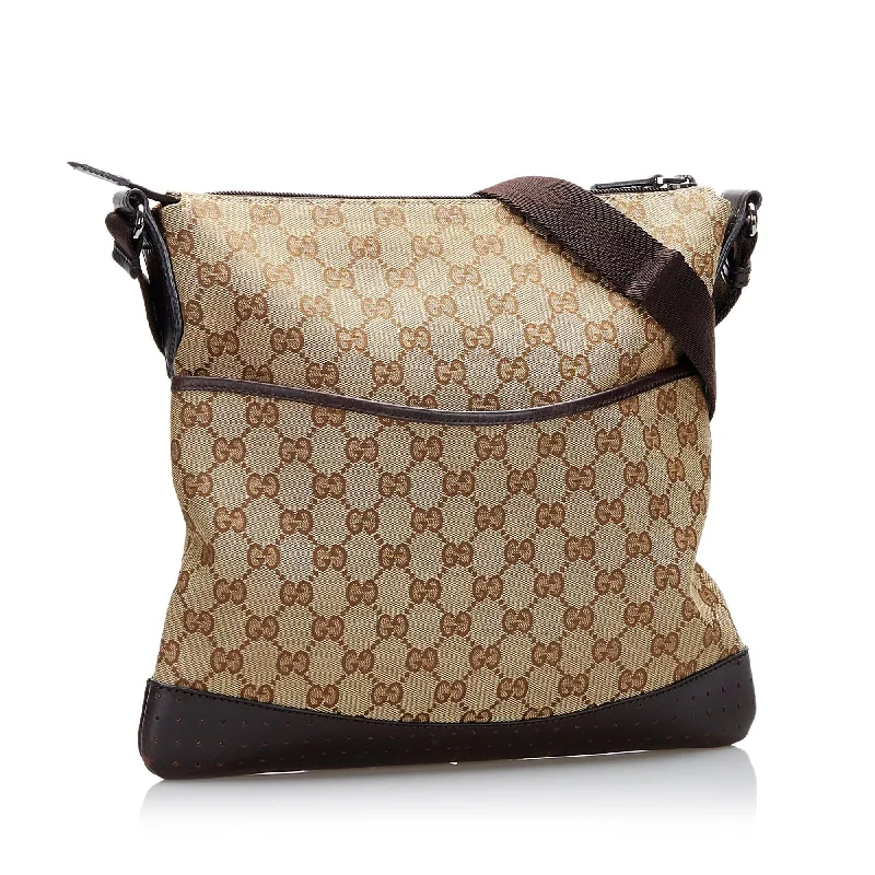 Women Gucci bags with a snap - button closure and a decorative charmGucci GG Canvas Crossbody (SHG-37107)