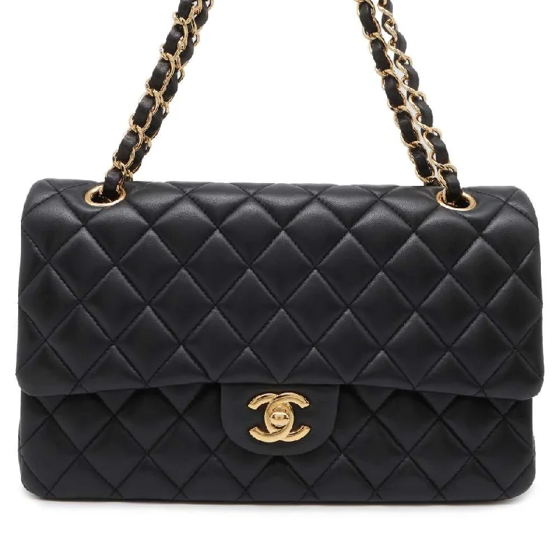 Chanel bags for the minimalist fashionCHANEL Matelasse W Flap ChainShoulder Bag Black A01112 Lambskin Size 25