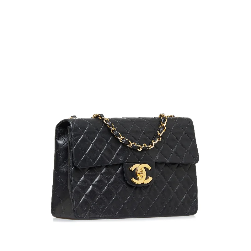 Chanel Vintage Inspired Handbag for Retro LoversChanel Maxi Classic Lambskin Single Flap (NOkbrf)