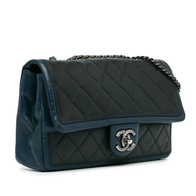 Chanel Luxury Handbag for High - End EventsChanel Medium Bicolor Lambskin Graphic Flap (EwBfXt)