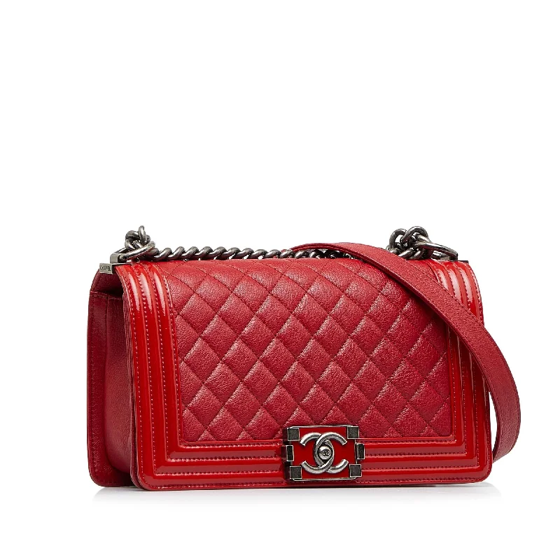 Chanel bags as wedding day accessoriesChanel Medium Boy Flap Bag (954DGK)