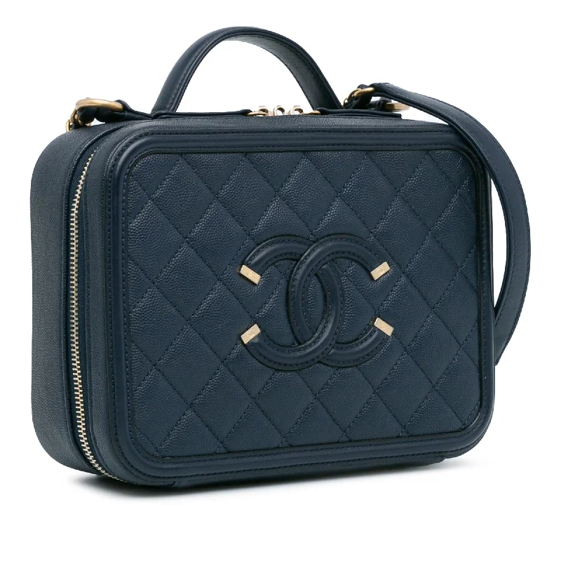 Chanel Handbag with Adjustable Strap for ComfortChanel Medium Caviar CC Filigree Vanity Case (1tdpwa)