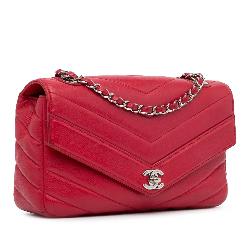 Chanel bags for women who appreciate fine craftsmanshipChanel Medium Caviar Chevron Data Center Envelope Flap (PZy6WX)