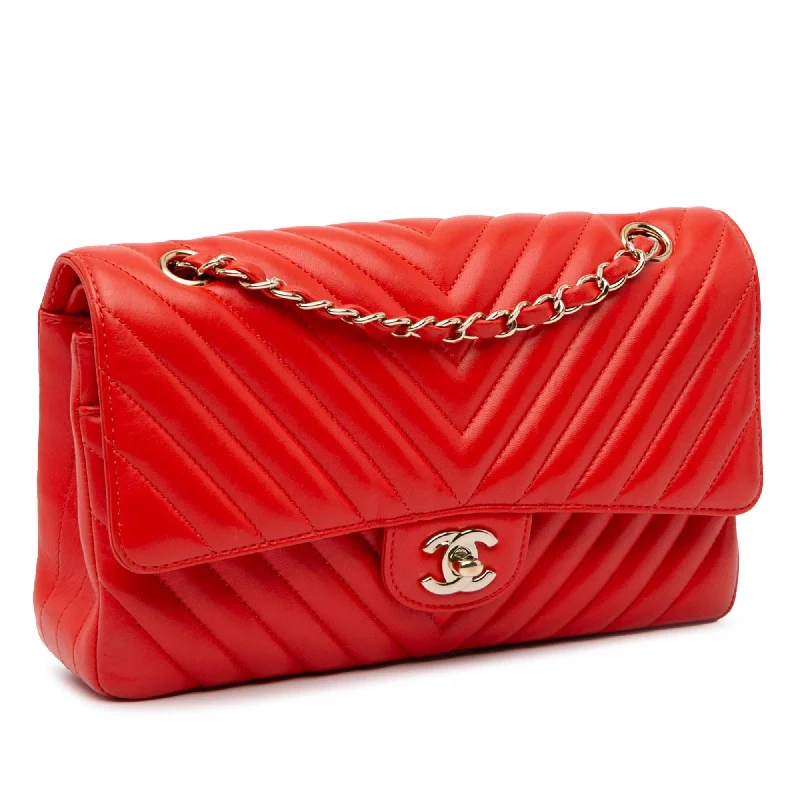 Chanel bags for those who value investment piecesChanel Medium Classic Chevron Lambskin Double Flap (PfQlYr)