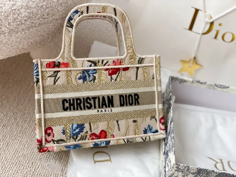 Contemporary Christian Dior handbags with a unique shapeEN - NEW Arrival Bags Christian Dior 208