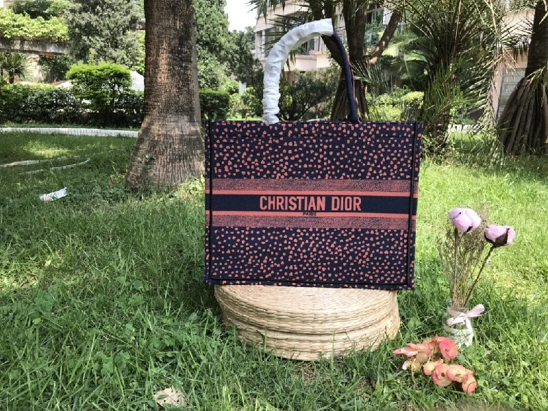 Contemporary Christian Dior handbags with a unique shapeEN - New Arrival Bags Christian Dior 251