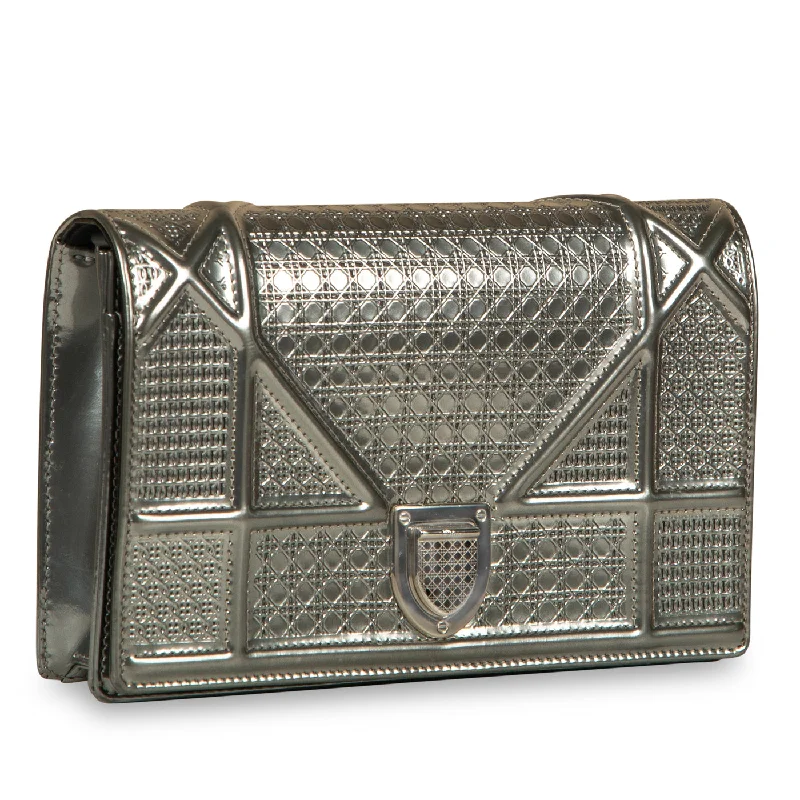 Luxury Christian Dior crossbody bags with a chain - link strapDiorama WOC - Silver