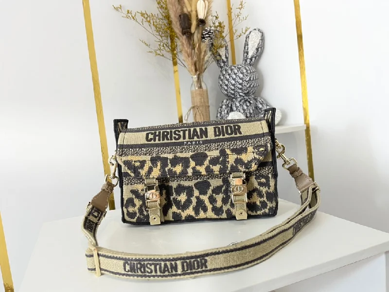 Christian Dior handbags with a detachable mirror for on - the - go touch - upsEN - New Lux Bags Christian Dior 335