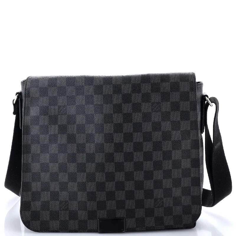 High - fashion Christian Dior bags with a geometric patternDistrict Messenger Bag Damier Graphite MM