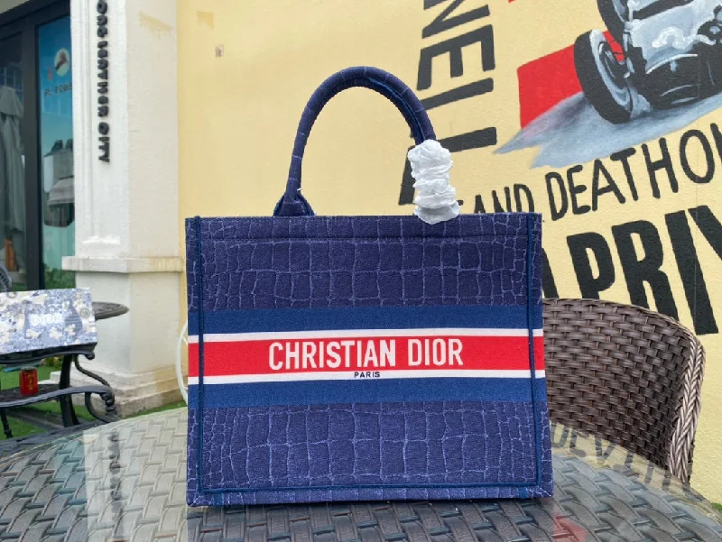 Christian Dior bags with a quilted pattern and gold - toned hardwareNew Lux Bags Christian Dior 376