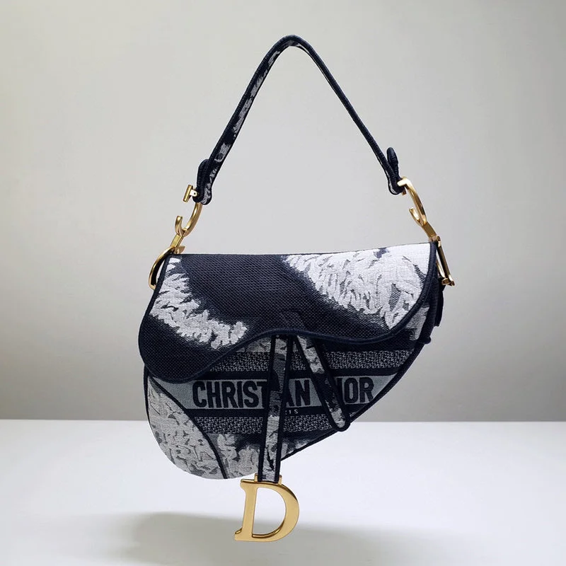 Christian Dior crossbody bags with a front - flap pocket for easy accessmakbags - Dior Bags - 2138