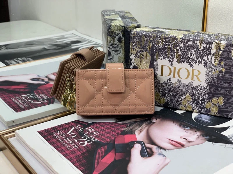 Christian Dior handbags with a detachable mirror for on - the - go touch - upsWF - Dior Bags - 485